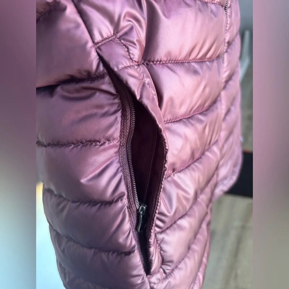 Columbia Women's Dark Purple Quilted Vest - Picture 6 of 14